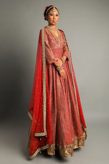 Pooja Rajpal Jaggi_Red Raw Silk Embroidery Gota Scoop Neck Anarkali With Dupatta  _Online_at_Aza_Fashions