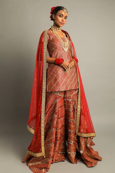 Pooja Rajpal Jaggi_Red Raw Silk Embroidery Gota Scoop Neck Kurta Gharara Set  _Online_at_Aza_Fashions