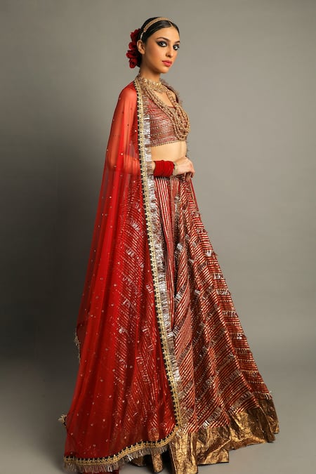 Buy_Pooja Rajpal Jaggi_Red Raw Silk Embroidery Gota Square Neck Bridal Lehenga Set  _Online_at_Aza_Fashions