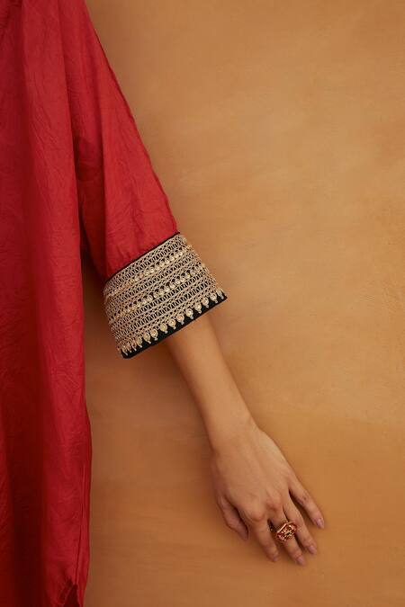 Buy Avacara Red Silk Marodi And Sequin Work V Collar Neck Embroidered Kaftan & Pant Set Online at Aza Fashions Buy_Avacara_Red Silk Marodi And Sequin Work V Collar Neck Embroidered Kaftan & Pant Set _Online_at_Aza_Fashions