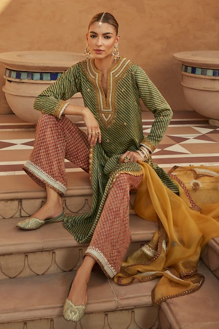 AVACARA Green Silk Cotton And Organza Print & Leheriya Kurta Pant Set  