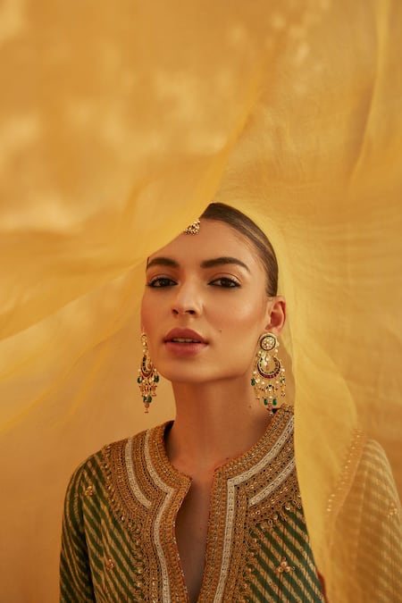 Avacara Green Silk Cotton And Organza Print & Leheriya Kurta Pant Set at Aza Fashions Avacara_Green Silk Cotton And Organza Print & Leheriya Kurta Pant Set _at_Aza_Fashions