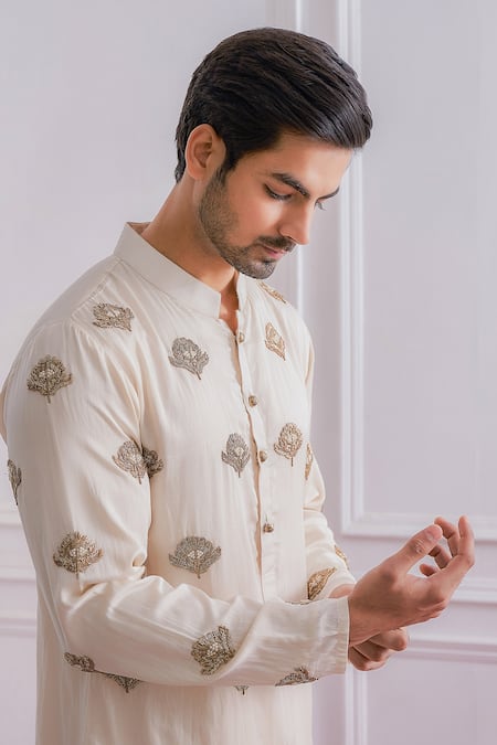 Buy_Ankit V Kapoor_White Cotton Silk Floral Motifs Embroidered Kurta Set_Online_at_Aza_Fashions