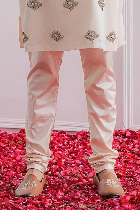 Ankit V Kapoor_White Cotton Silk Floral Motifs Embroidered Kurta Set_at_Aza_Fashions