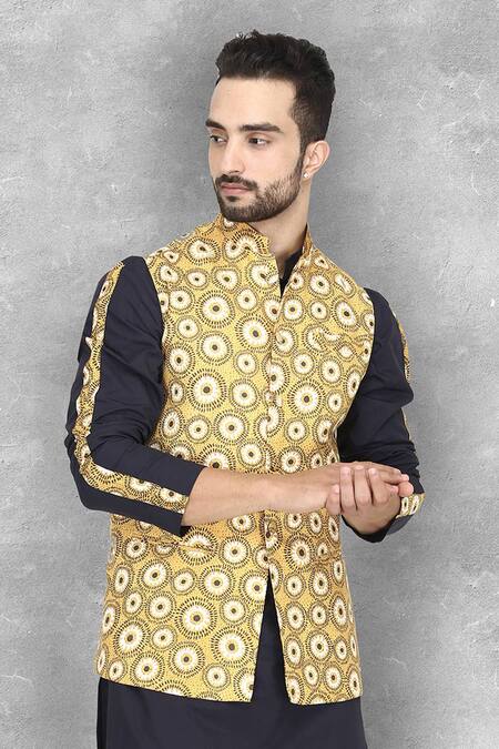 Ankit V Kapoor Black Cotton Printed Bundi And Kurta Set at Aza Fashions Ankit V Kapoor_Black Cotton Printed Bundi And Kurta Set _at_Aza_Fashions