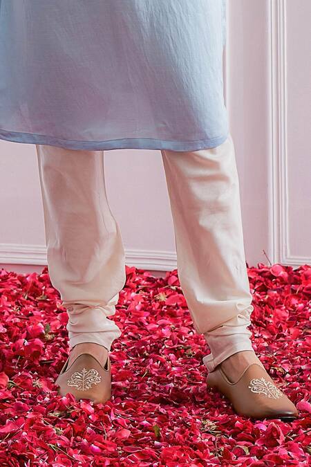 Ankit V Kapoor_Blue Cotton Silk, Linen Lining Twill Sequins Bundi And Kurta Set _at_Aza_Fashions