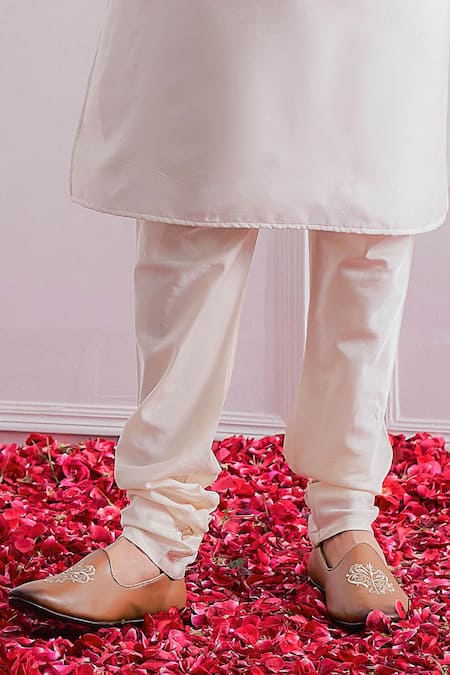 Ankit V Kapoor_Green , Silk, Satin Linen Lining Twill Lucknowi Bundi And Kurta Set_at_Aza_Fashions