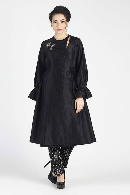 House Of Three Black Silk Round Ambi Embroidered Kurta Online at Aza Fashions House Of Three_Black Silk Round Ambi Embroidered Kurta _Online_at_Aza_Fashions