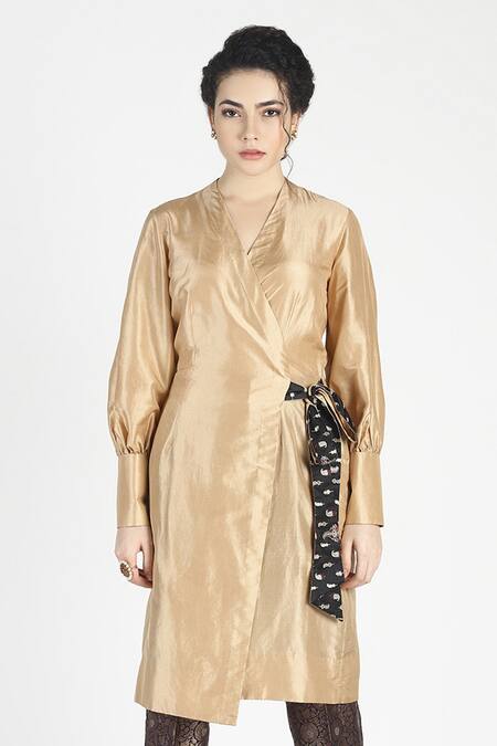 Shop_House Of Three_Gold Silk V Neck Bani Kurta _Online_at_Aza_Fashions