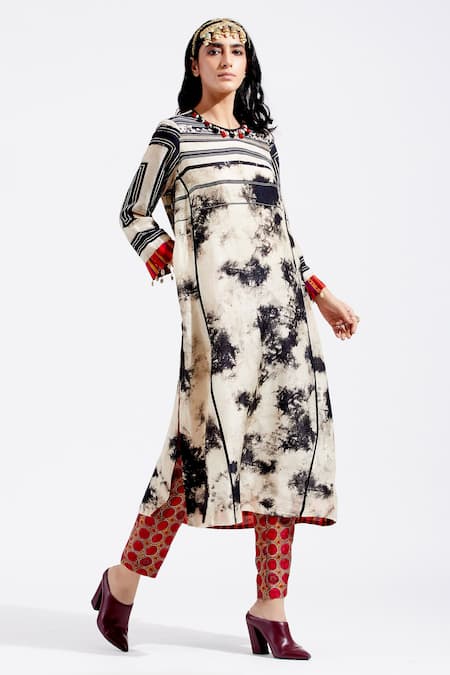 Aseem Kapoor Beige Cotton Round Rudra Printed Kurta Set Online at Aza Fashions Aseem Kapoor_Beige Cotton Round Rudra Printed Kurta Set _Online_at_Aza_Fashions