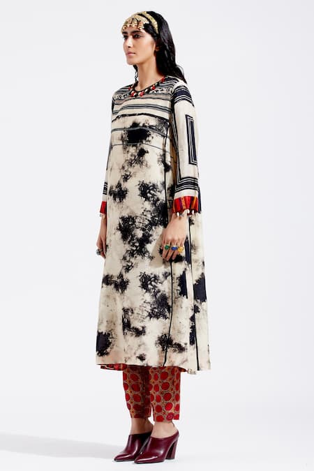 Shop Aseem Kapoor Beige Cotton Round Rudra Printed Kurta Set Online at Aza Fashions Shop_Aseem Kapoor_Beige Cotton Round Rudra Printed Kurta Set _Online_at_Aza_Fashions