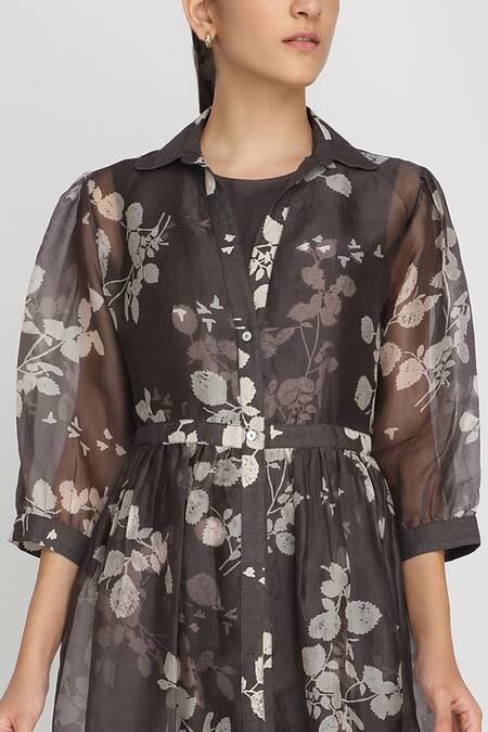 Arcvsh By Pallavi Singh Grey Organza Bamberg Jacket Collar Dress Round Printed And Set at Aza Fashions Arcvsh By Pallavi Singh_Grey Organza Bamberg Jacket Collar Dress Round Printed And Set _at_Aza_Fashions