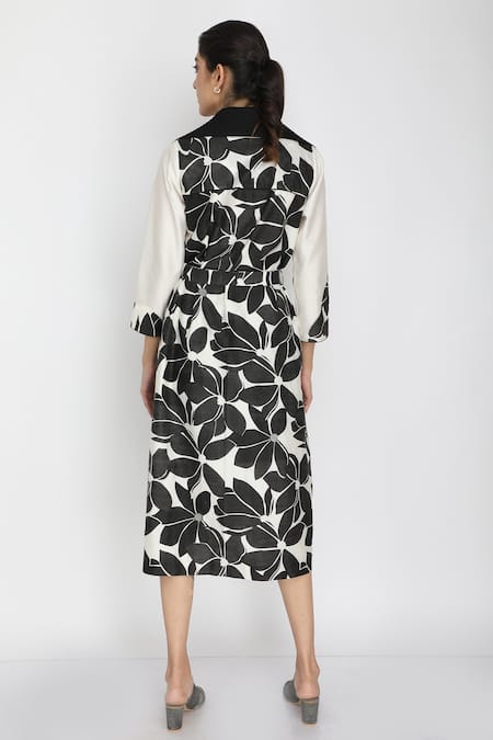 Shop Arcvsh By Pallavi Singh Black Cotton, Chanderi Lapel Collar Floral Print Dress at Aza Fashions Shop_Arcvsh By Pallavi Singh_Black Cotton, Chanderi Lapel Collar Floral Print Dress _at_Aza_Fashions