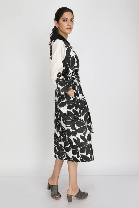 Shop Arcvsh By Pallavi Singh Black Cotton, Chanderi Lapel Collar Floral Print Dress Online at Aza Fashions Shop_Arcvsh By Pallavi Singh_Black Cotton, Chanderi Lapel Collar Floral Print Dress _Online_at_Aza_Fashions