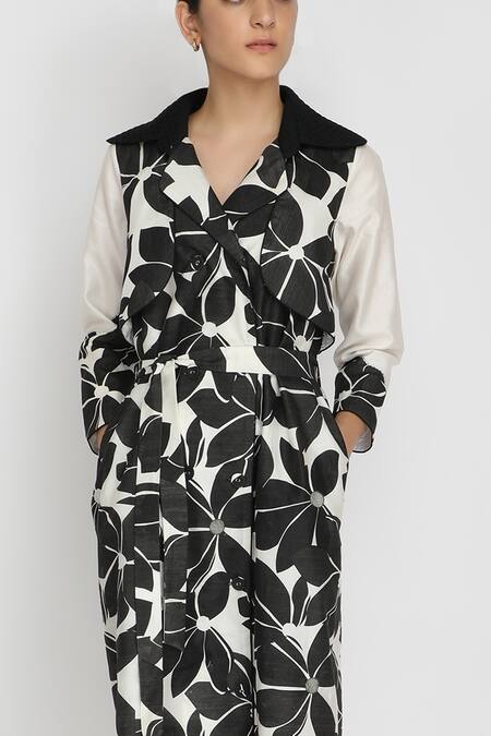 Arcvsh By Pallavi Singh Black Cotton, Chanderi Lapel Collar Floral Print Dress at Aza Fashions Arcvsh By Pallavi Singh_Black Cotton, Chanderi Lapel Collar Floral Print Dress _at_Aza_Fashions