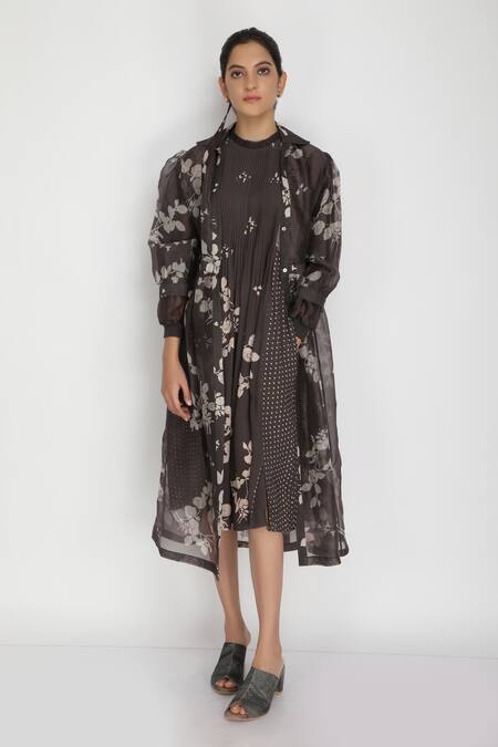 Shop Arcvsh By Pallavi Singh Grey Bamberg, Thick Organza Jacket Collar Dress Round Printed And Set Online at Aza Fashions Shop_Arcvsh By Pallavi Singh_Grey Bamberg, Thick Organza Jacket Collar Dress Round Printed And Set _Online_at_Aza_Fashions