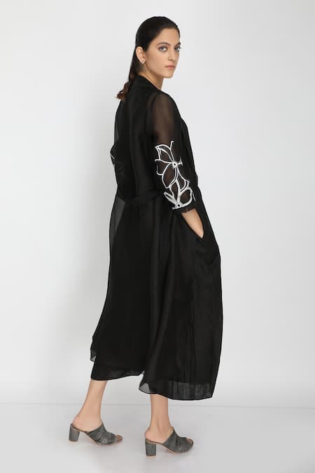 Arcvsh By Pallavi Singh Black Organza, Linen Jacket Lapel Collar Jumpsuit Round And Set Online at Aza Fashions Arcvsh By Pallavi Singh_Black Organza, Linen Jacket Lapel Collar Jumpsuit Round And Set _Online_at_Aza_Fashions