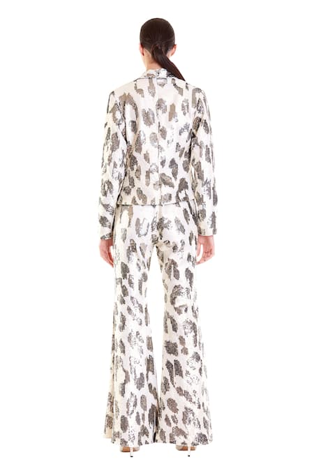 Shop Siddartha Tytler White Heavy Knit Open Embellished Blazer Set at Aza Fashions Shop_Siddartha Tytler_White Heavy Knit Open Embellished Blazer Set _at_Aza_Fashions