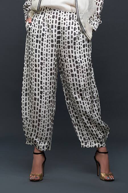 Shop Bodhi Tree White Silk Organza Embroidery Cami Top V-neck Jacket Band Collar And Pant Set Online at Aza Fashions Shop_Bodhi Tree_White Silk Organza Embroidery Cami Top V-neck Jacket Band Collar And Pant Set _Online_at_Aza_Fashions