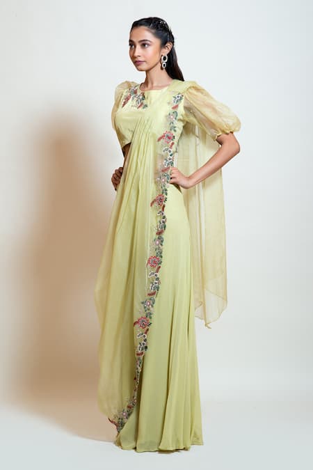 Shop_Smriti By Anju Agarwal_Green Blouse Silk, Lining Taffeta, Pallu Organza, Embellished Saree With _at_Aza_Fashions