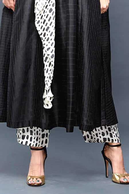 Bodhi Tree Black Cotton Chanderi Embroidery V Neck Anarkali Set at Aza Fashions Bodhi Tree_Black Cotton Chanderi Embroidery V Neck Anarkali Set _at_Aza_Fashions