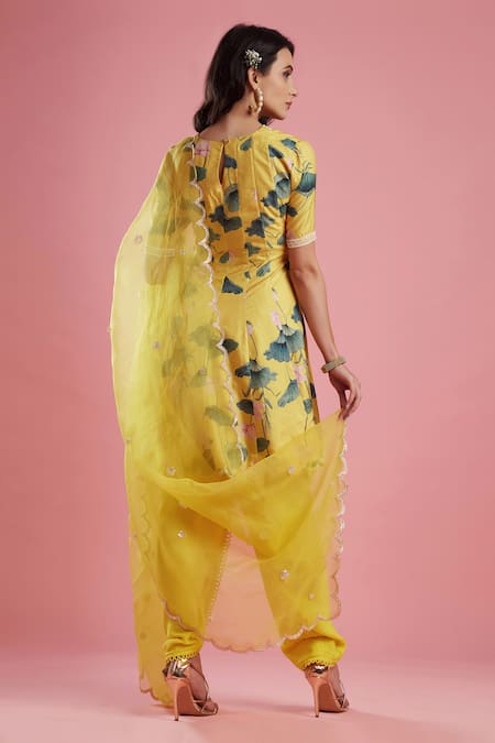 Shop Aayushi Maniar Yellow Organza, Crepe , Dola Printed Kurta Set at Aza Fashions Shop_Aayushi Maniar_Yellow Organza, Crepe , Dola Printed Kurta Set _at_Aza_Fashions