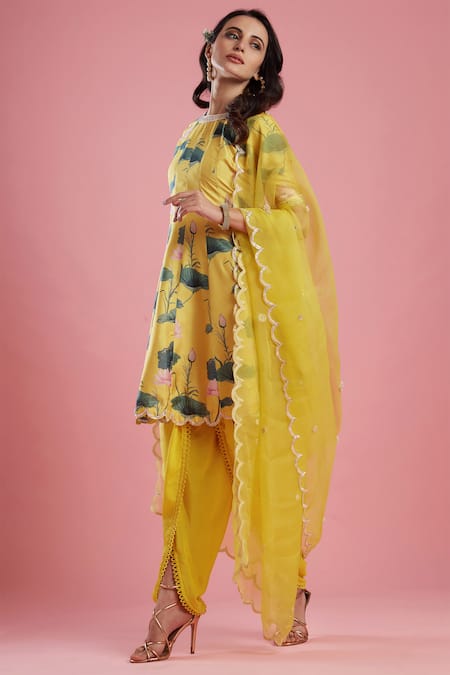Shop Aayushi Maniar Yellow Organza, Crepe , Dola Printed Kurta Set Online at Aza Fashions Shop_Aayushi Maniar_Yellow Organza, Crepe , Dola Printed Kurta Set _Online_at_Aza_Fashions