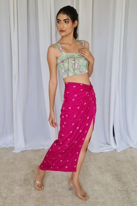 Aapro Green Modal Bandhej And Floral Sweetheart Las Vegas Top & Skirt Set Online at Aza Fashions Aapro_Green Modal Bandhej And Floral Sweetheart Las Vegas Top & Skirt Set _Online_at_Aza_Fashions