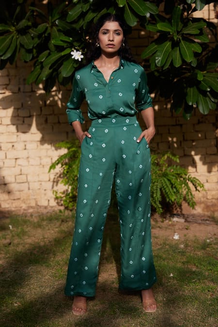 Aapro Green Modal Bandhej Collared Neck New York Shirt And Pant Set 