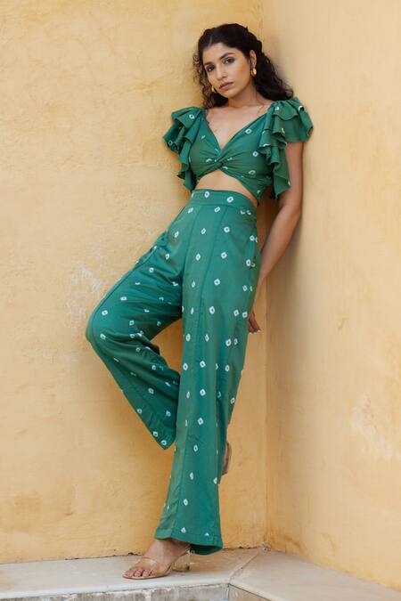 Buy Aapro Green Modal Bandhej V Neck Los Angeles Crop Top And Pant Set Online at Aza Fashions Buy_Aapro_Green Modal Bandhej V Neck Los Angeles Crop Top And Pant Set _Online_at_Aza_Fashions