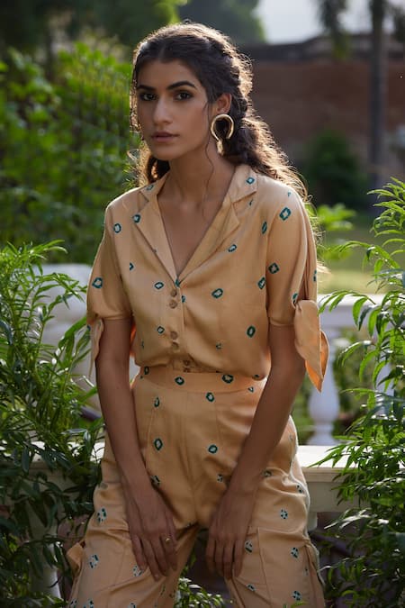 Buy Aapro Beige Modal Bandhej Collared Neck Arizona Shirt And Pant Set Online at Aza Fashions Buy_Aapro_Beige Modal Bandhej Collared Neck Arizona Shirt And Pant Set _Online_at_Aza_Fashions
