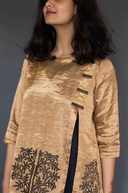 Shop Taika By Poonam Bhagat Gold Cotton Silk, Chanderi Tissue Round Embroidered Top With Inner at Aza Fashions Shop_Taika By Poonam Bhagat_Gold Cotton Silk, Chanderi Tissue Round Embroidered Top With Inner _at_Aza_Fashions