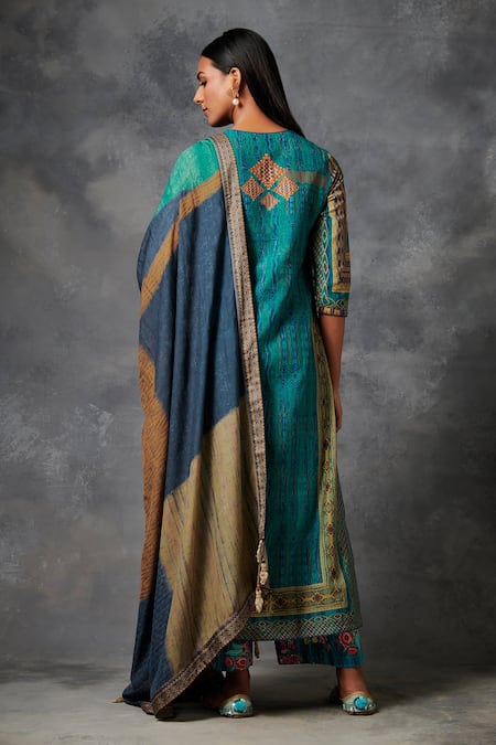 Shop Saundh Blue Kurta Bemberg Chennai Silk Printed And Embroidered Geometric Alaay Set at Aza Fashions Shop_Saundh_Blue Kurta Bemberg Chennai Silk Printed And Embroidered Geometric Alaay Set _at_Aza_Fashions