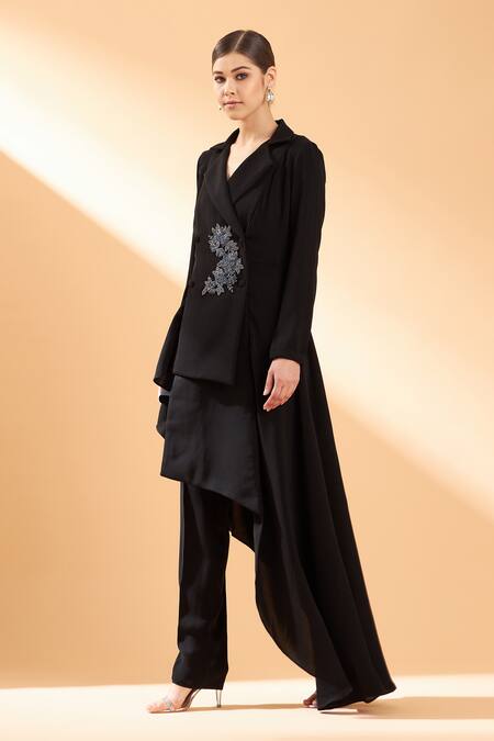 Buy_Aakaar_Black Moss Crepe Cutdana And Beads Embroidered Blazer Style Tunic & Pant Set _Online_at_Aza_Fashions