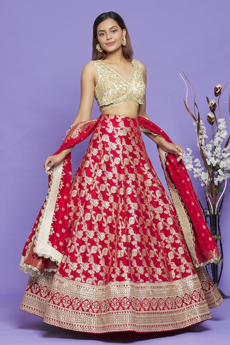 Shop_Neha Mehta Couture_Gold Pure Banarasi Sequin, Thread And Floral Motifs V Neck Woven Lehenga Set _Online_at_Aza_Fashions