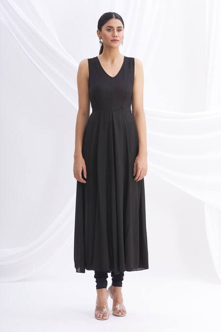 Nachiket Barve Black Silk Chanderi Embroidered Jacket And Kurta Set Online at Aza Fashions Nachiket Barve_Black Silk Chanderi Embroidered Jacket And Kurta Set _Online_at_Aza_Fashions