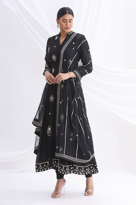Nachiket Barve Black Silk Chanderi Embroidered Jacket And Kurta Set