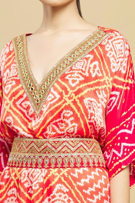 Shop_Tisha Saksena_Red Kurta Bandhani Pant Cotton Satin Belt Raw V Kaftan Tunic Set_Online_at_Aza_Fashions