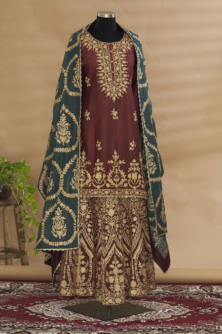 Heena Kochhar Brown Embroidered Kurta Lehenga Set Online at Aza Fashions Heena Kochhar_Brown Embroidered Kurta Lehenga Set_Online_at_Aza_Fashions