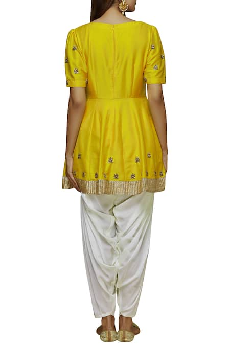 Shop Ranian Yellow Net, Silk Blend Round Embellished Kurta Set at Aza Fashions Shop_Ranian_Yellow Net, Silk Blend Round Embellished Kurta Set _at_Aza_Fashions