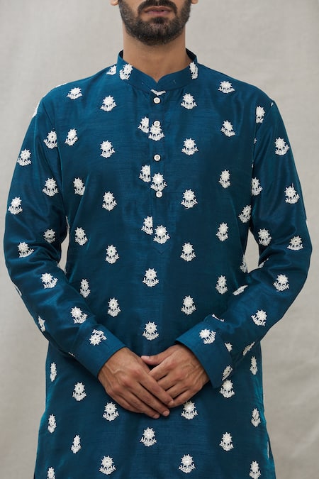 Shop_Rng Safawala_Blue Cotton Silk Thread And Mirror Work Embroidered Kurta Set _Online_at_Aza_Fashions