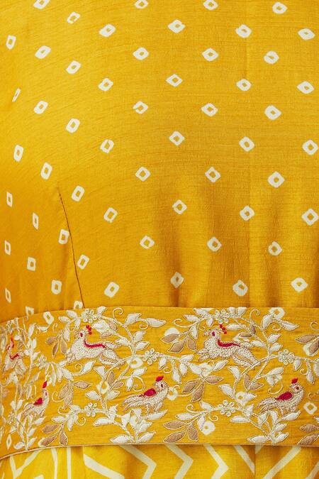 Vara By Vibha N Priti Yellow Silk Muslin Printed Jumpsuit With Belt at Aza Fashions Vara By Vibha N Priti_Yellow Silk Muslin Printed Jumpsuit With Belt_at_Aza_Fashions
