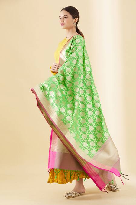 Shop Naintara Bajaj Green Woven Floral Banarasi Silk Dupatta at Aza Fashions Shop_Naintara Bajaj_Green Woven Floral Banarasi Silk Dupatta_at_Aza_Fashions