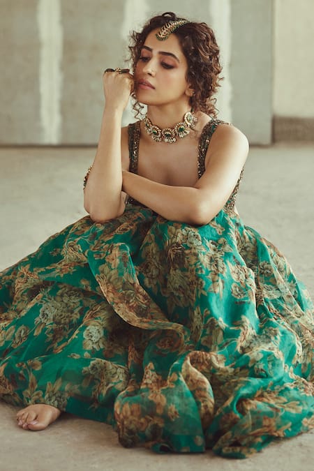 Buy Astha Narang Green Organza, Crepe U Neck Printed Lehenga Set Online at Aza Fashions Buy_Astha Narang_Green Organza, Crepe U Neck Printed Lehenga Set _Online_at_Aza_Fashions
