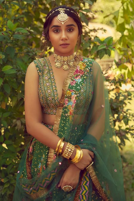 Dia Mirza's emerald green Krésha Bajaj lehenga would make the ideal sangeet  outfit | VOGUE India