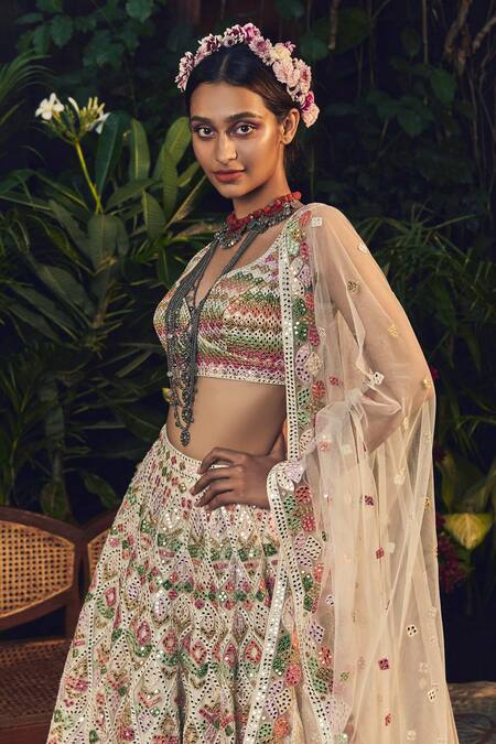 Buy Tamanna Punjabi Kapoor White Net V Neck Mirror Embellished Bridal Lehenga Set Online at Aza Fashions Buy_Tamanna Punjabi Kapoor_White Net V Neck Mirror Embellished Bridal Lehenga Set _Online_at_Aza_Fashions
