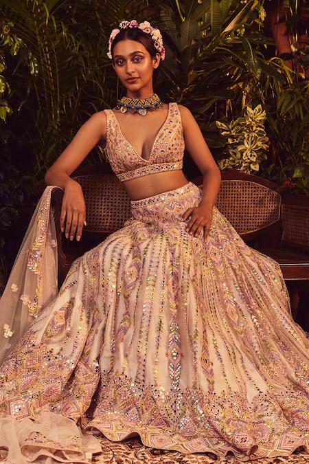 Aza - Looking for your dream bridal lehenga? Look to... | Facebook
