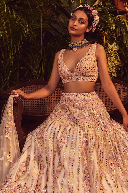 Buy_Tamanna Punjabi Kapoor_Peach Net V Neck Mirror Embellished Bridal Lehenga Set _Online_at_Aza_Fashions