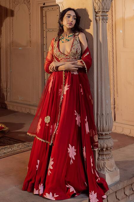 Seeaash_Red Modal Satin, Tulle Net Floral Motifs V Neck Lily Print Lehenga Set_Online_at_Aza_Fashions