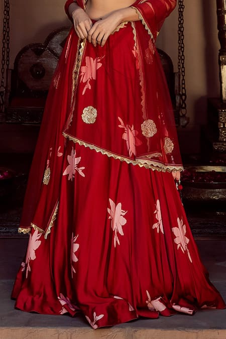 Shop_Seeaash_Red Modal Satin, Tulle Net Floral Motifs V Neck Lily Print Lehenga Set_Online_at_Aza_Fashions
